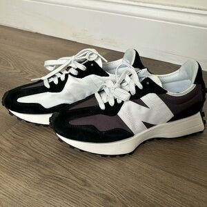 New Balance 327 black/grey (W)